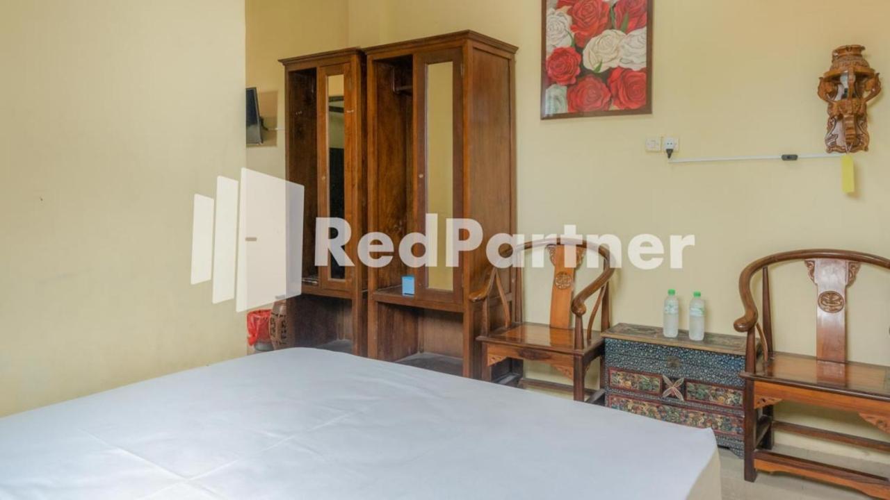 Vandhela Homestay Syariah Mitra Reddoorz Surabaia Exterior foto