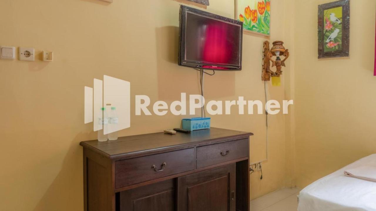 Vandhela Homestay Syariah Mitra Reddoorz Surabaia Exterior foto